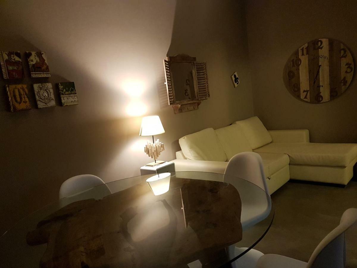 Saint George'S House Centro-Stazione-Ospedali Apartment อาเลสซานเดรีย ภายนอก รูปภาพ